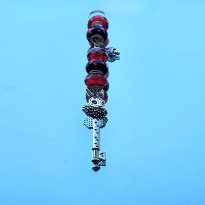 Elegant Red and Bkack Keychain